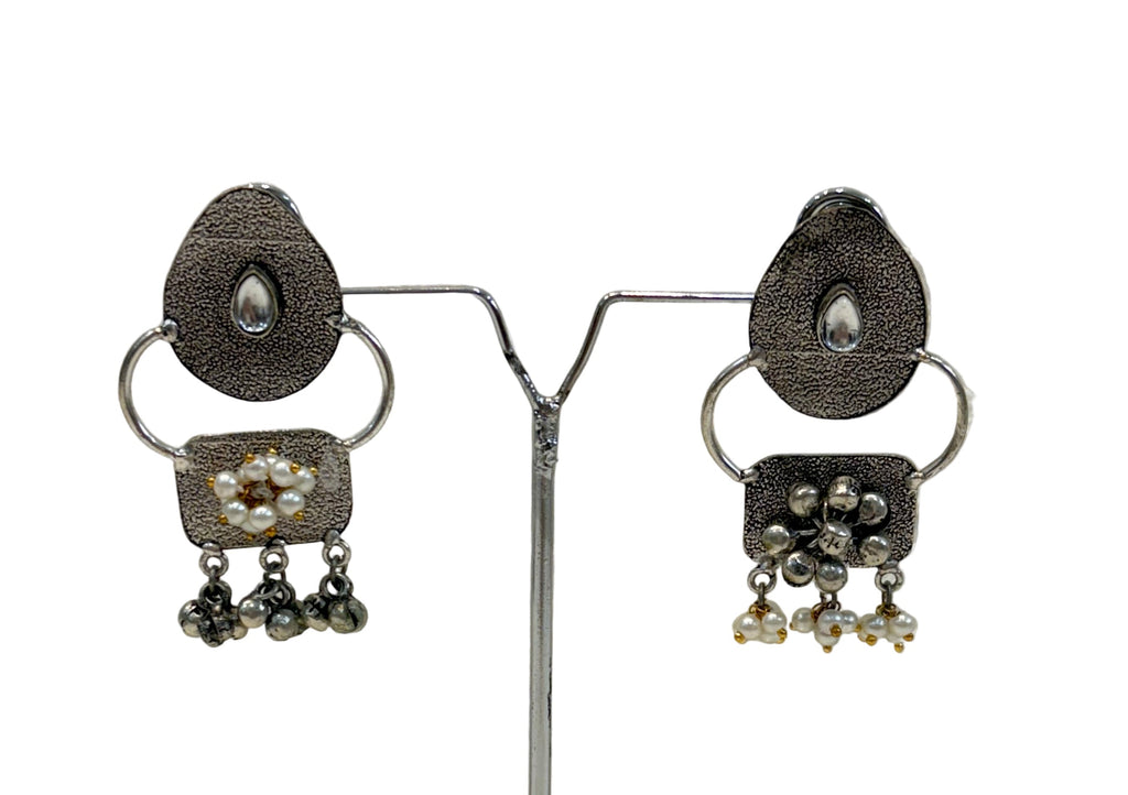 Name: Ethnic Silver Plated Necklace Set Oxidized silver metal with mirror work and pearl bead detailing