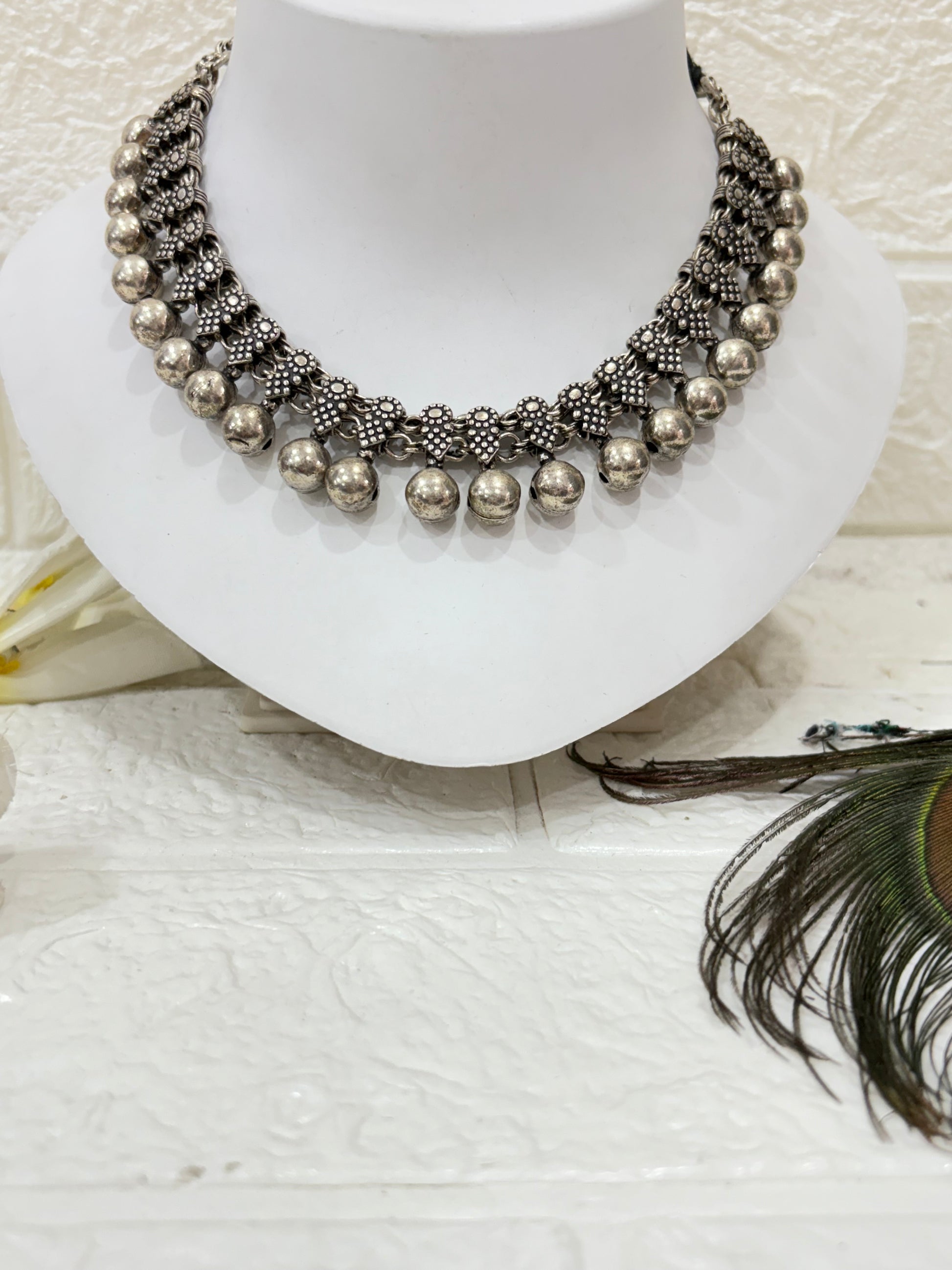 Name: Antique Silver Floral Ball Choker
Collection: Oxidized Elegance – Statement Chokers