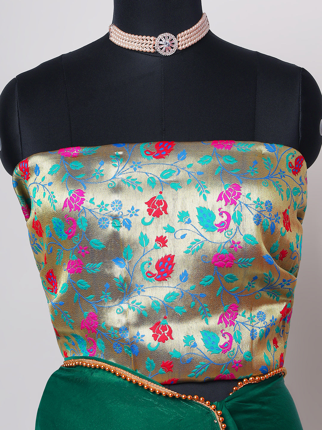 Elegant Bottle Green Saree with Paisley Embroidered Blouse & Subtle Tassel Detailing