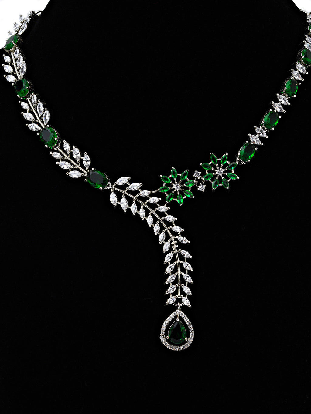 Emerald Grace Floral Necklace Set