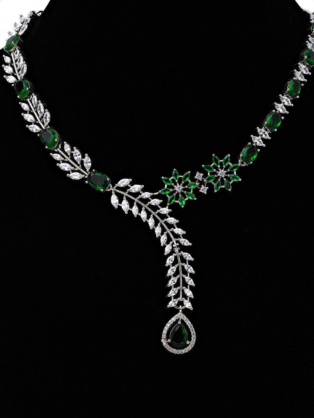 Emerald Grace Floral Necklace Set