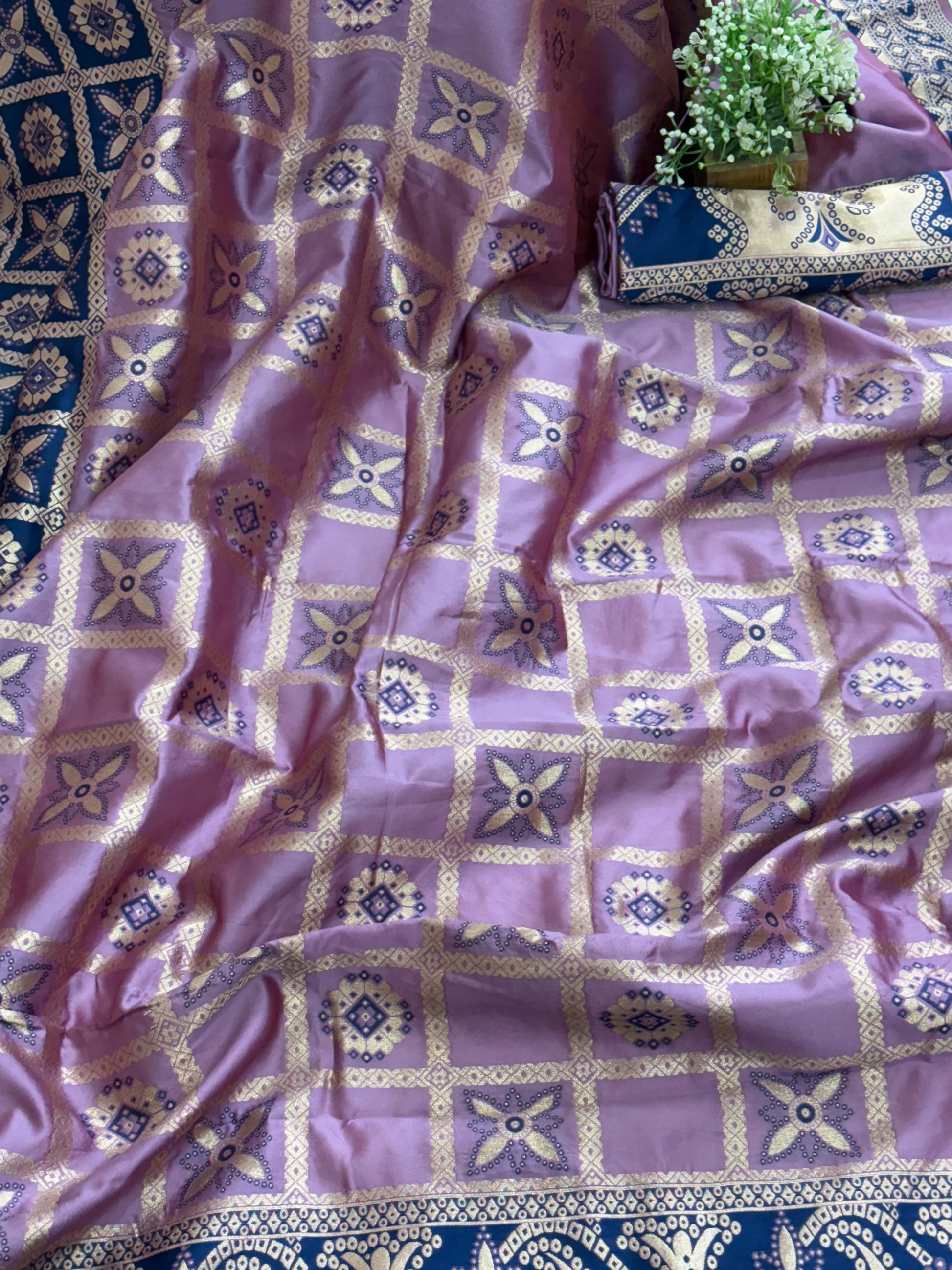 Name Wildberry saree fabric pure art silk blend adorned with traditional block print motifs and a contrasting  blue  border for a timeless ethnic appeal