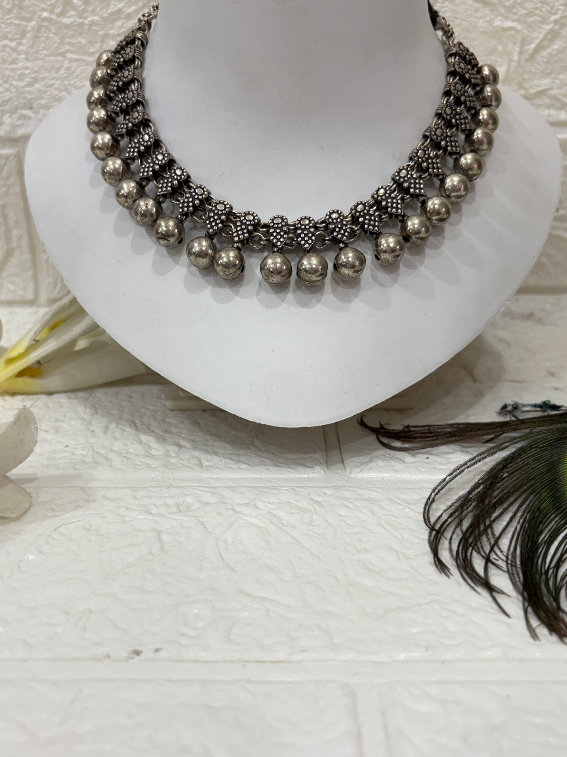 Name: Antique Silver Floral Ball Choker
Collection: Oxidized Elegance – Statement Chokers
