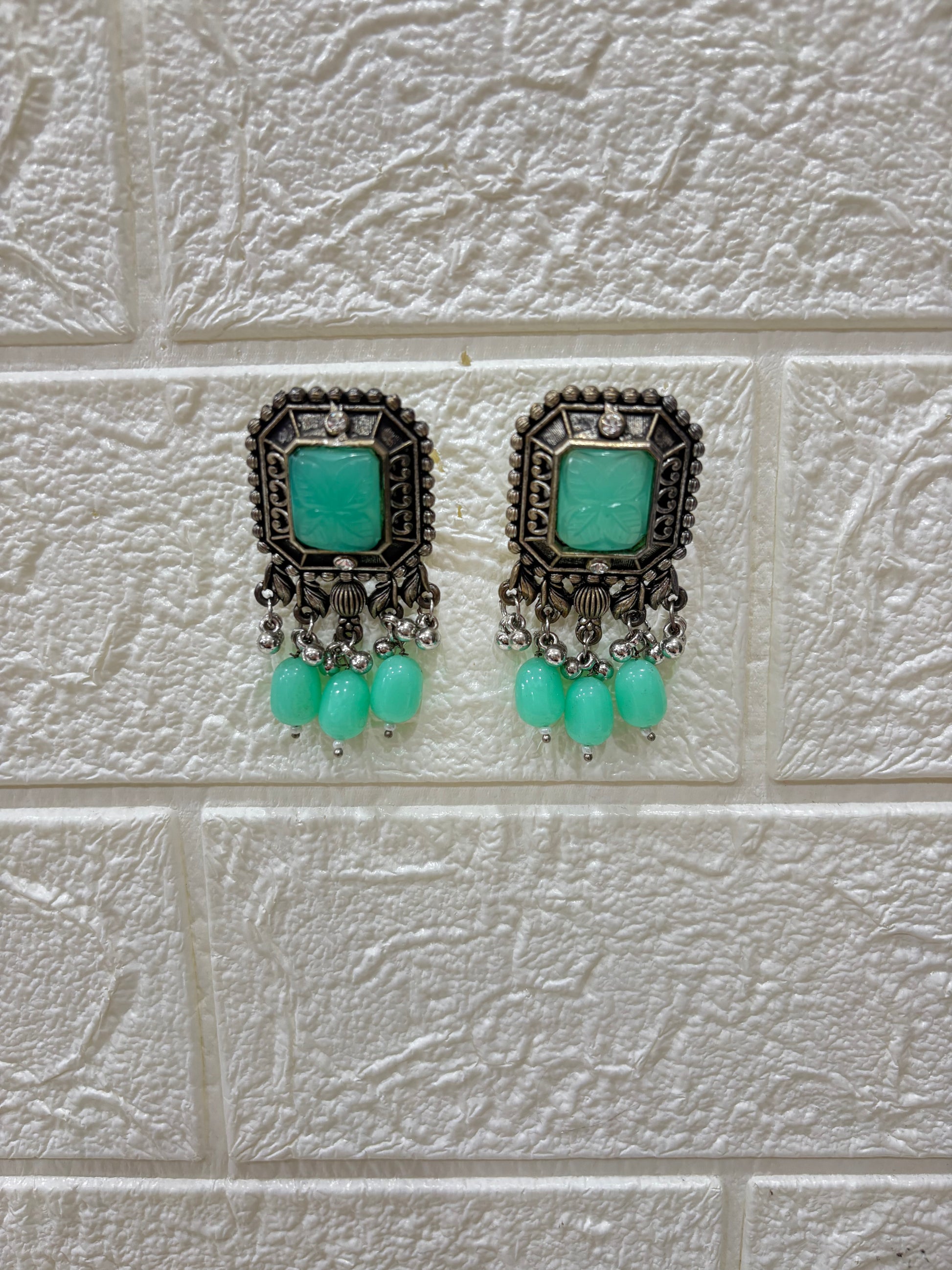 Name: Mint Green Stone Tribal Choker Set
Collection: Boho Chic Collection