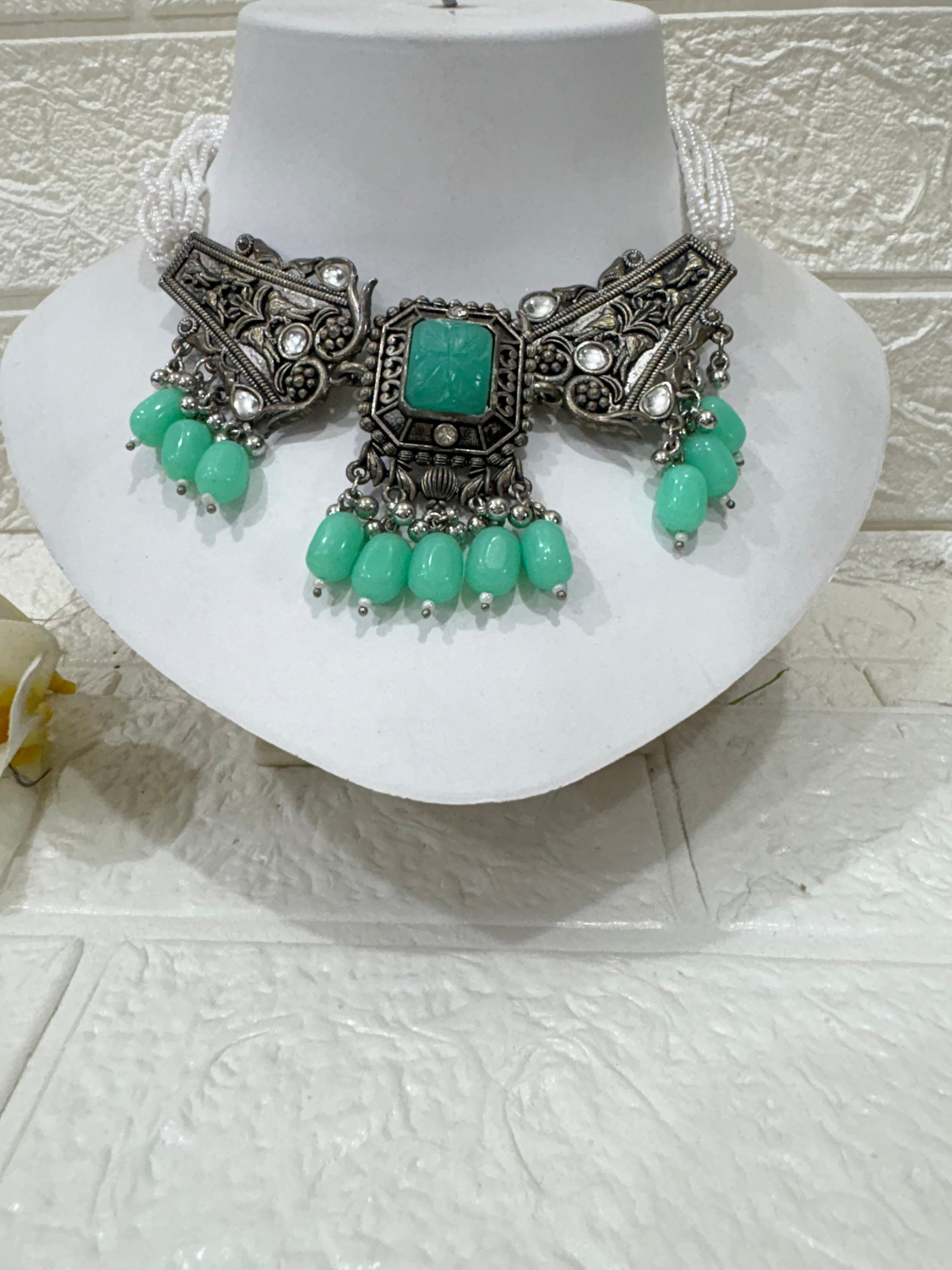 Name: Mint Green Stone Tribal Choker Set
Collection: Boho Chic Collection