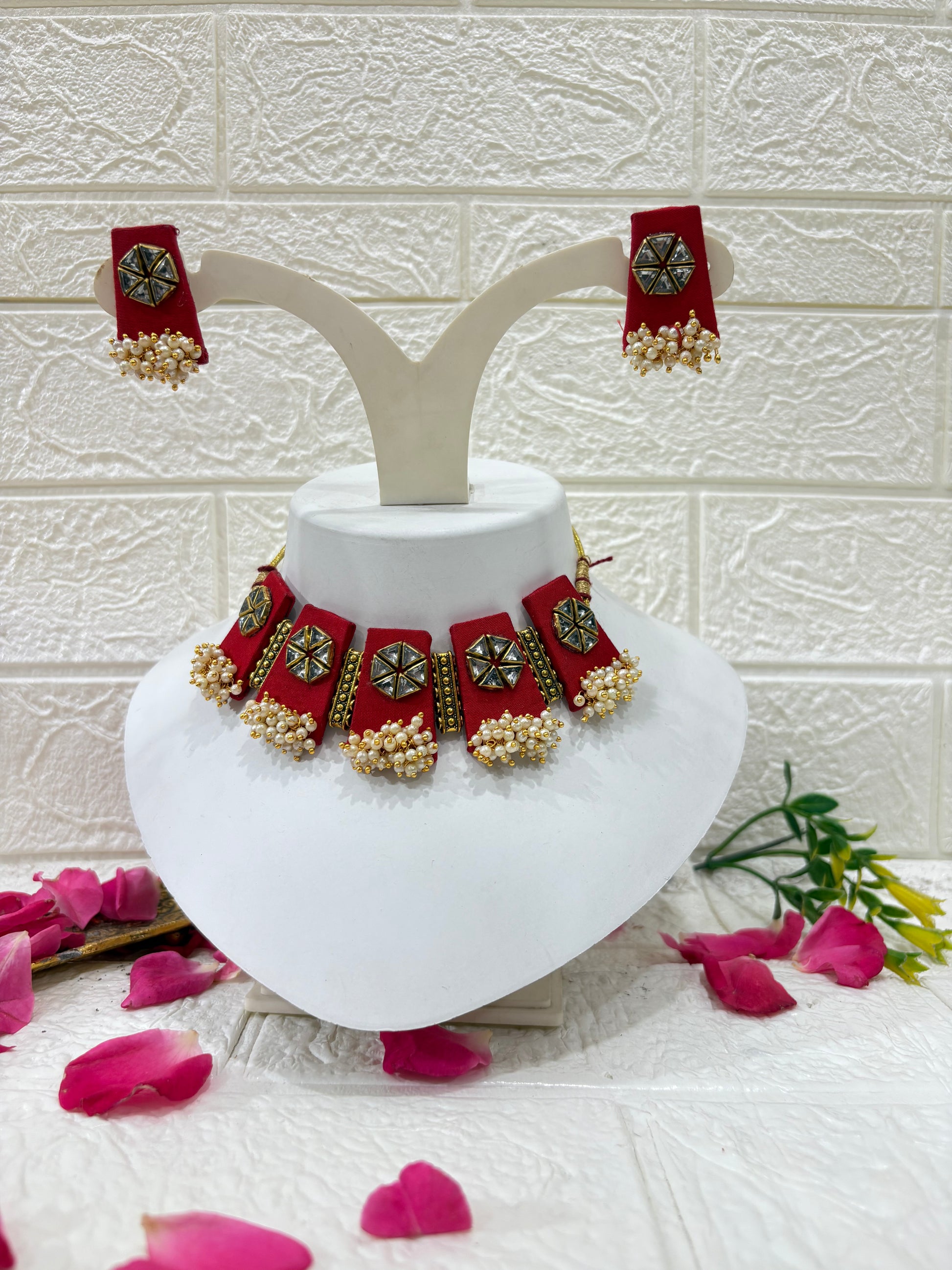 Name: Scarlet Kundan Pearl Choker Set

Collection: Royal Red Collection – Traditional Festive Jewelry