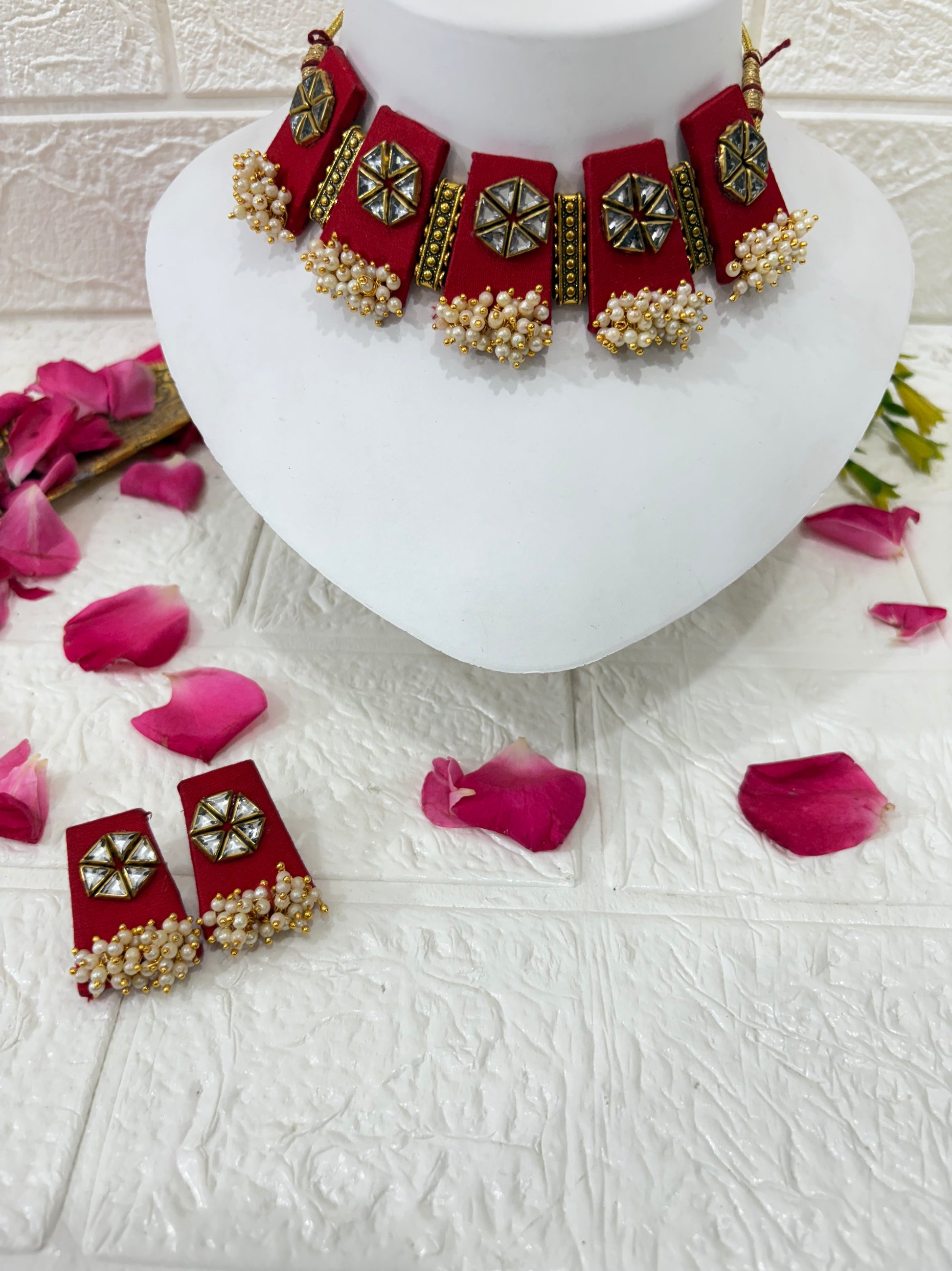 Name: Scarlet Kundan Pearl Choker Set

Collection: Royal Red Collection – Traditional Festive Jewelry