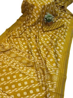 Name: Mustard Yellow Handblock-Printed Saree
Fabric: Soft cotton silk blend with traditional white block motifs and a patterned border.