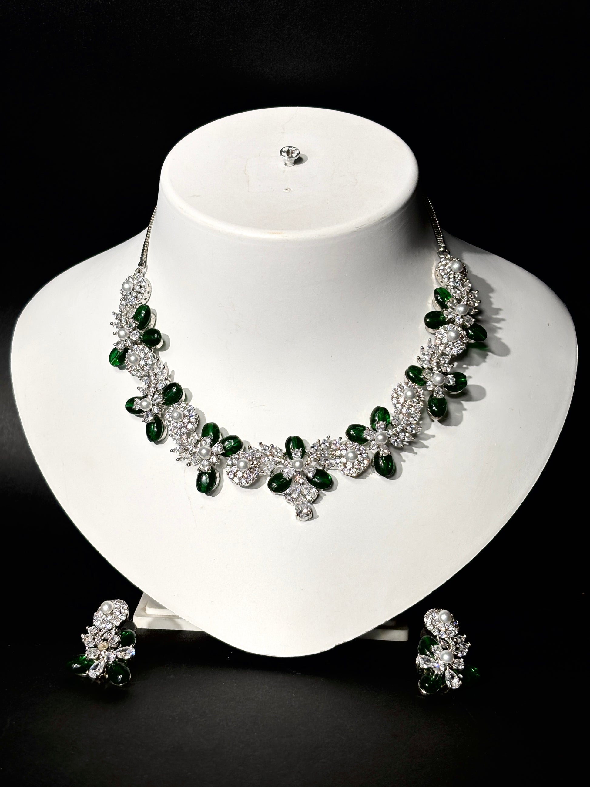 Pearl Petal Green Stone Necklace Set