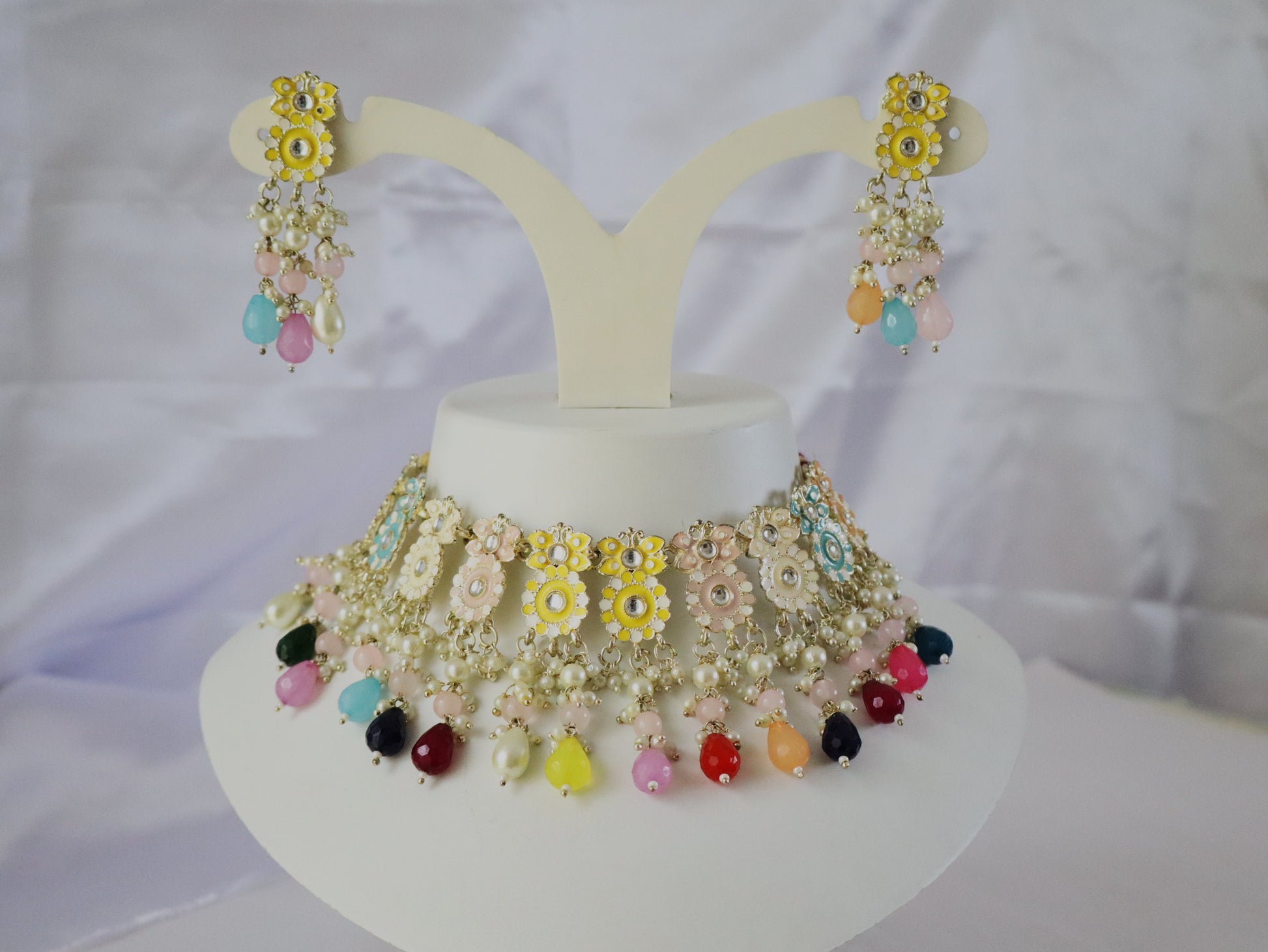 Multicolor Floral Kundan Choker Necklace Set