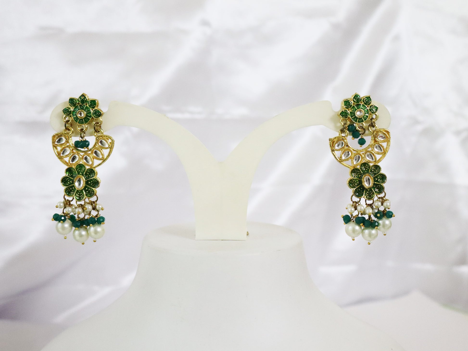 Royal Emerald Kundan Bridal Set