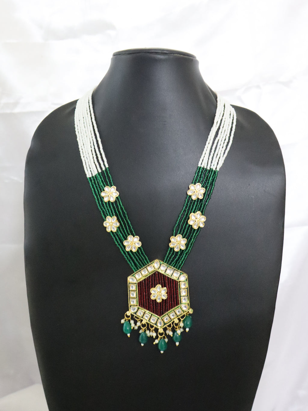 Hexa Bloom Kundan Pendant Set