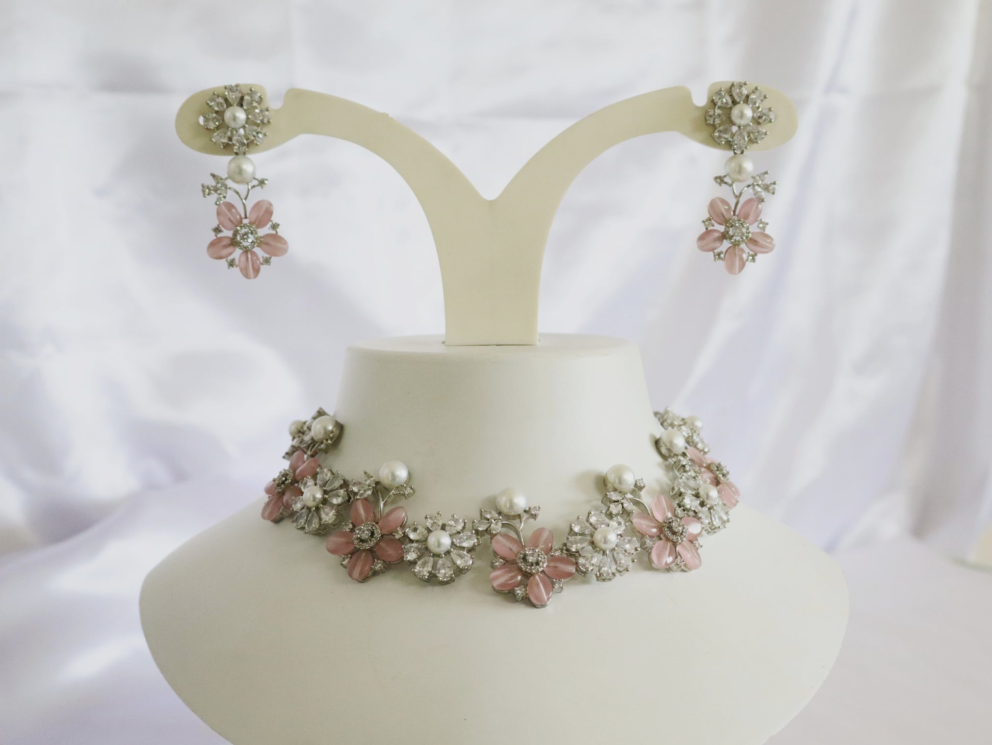 Blush Bloom Choker Set