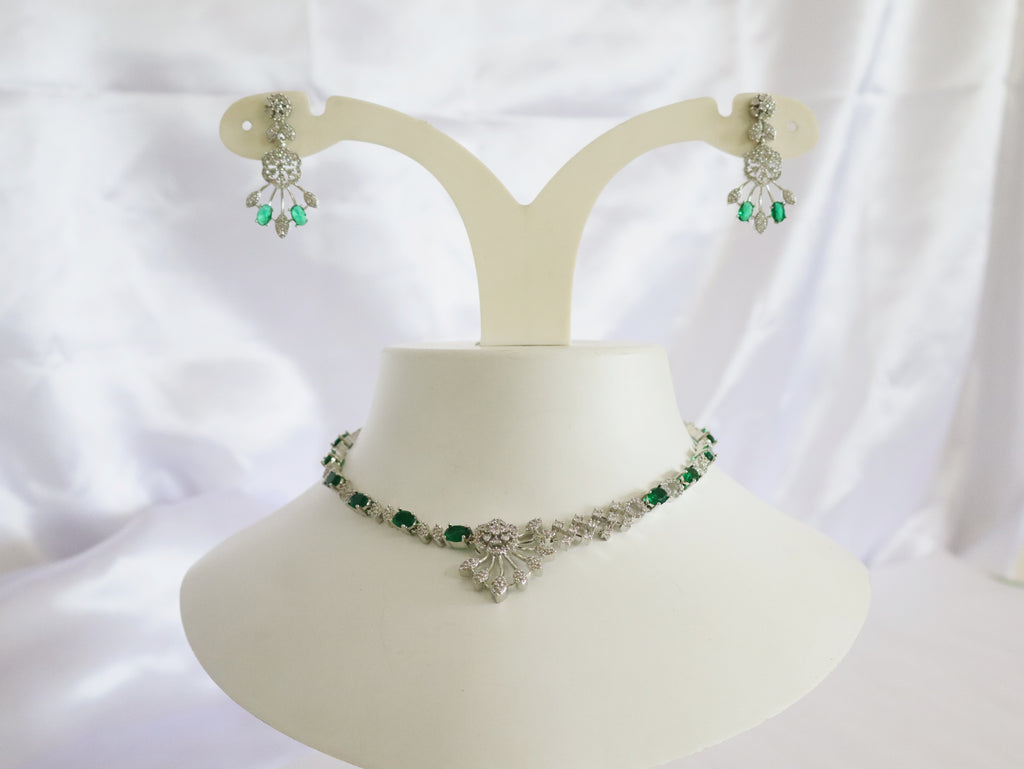 Emerald Elegance Jewelry Set
