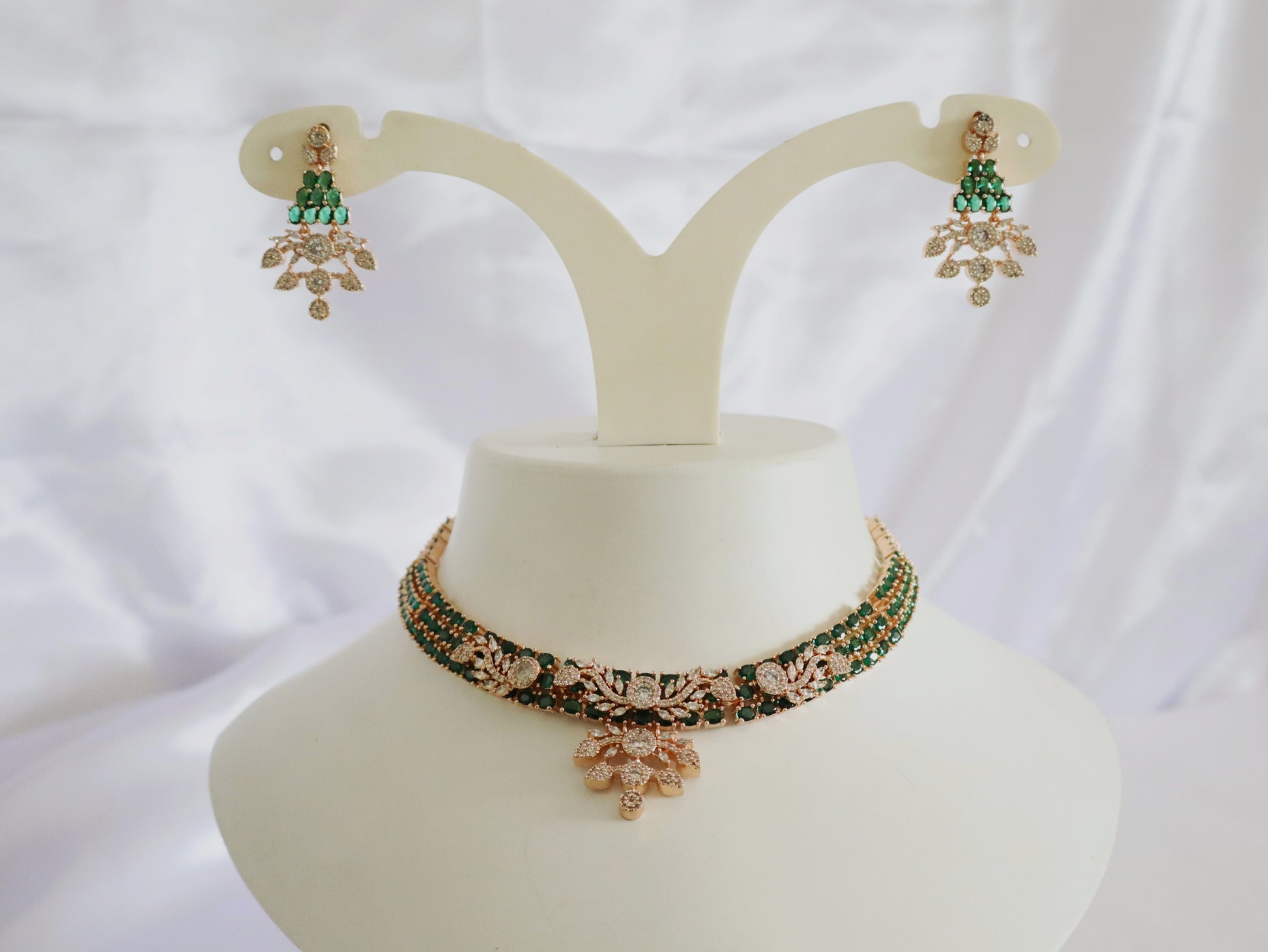 Royal Blossom Emerald Set