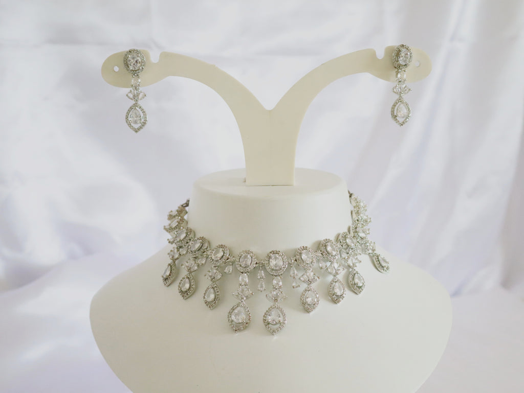 Regal Teardrop Diamond Set