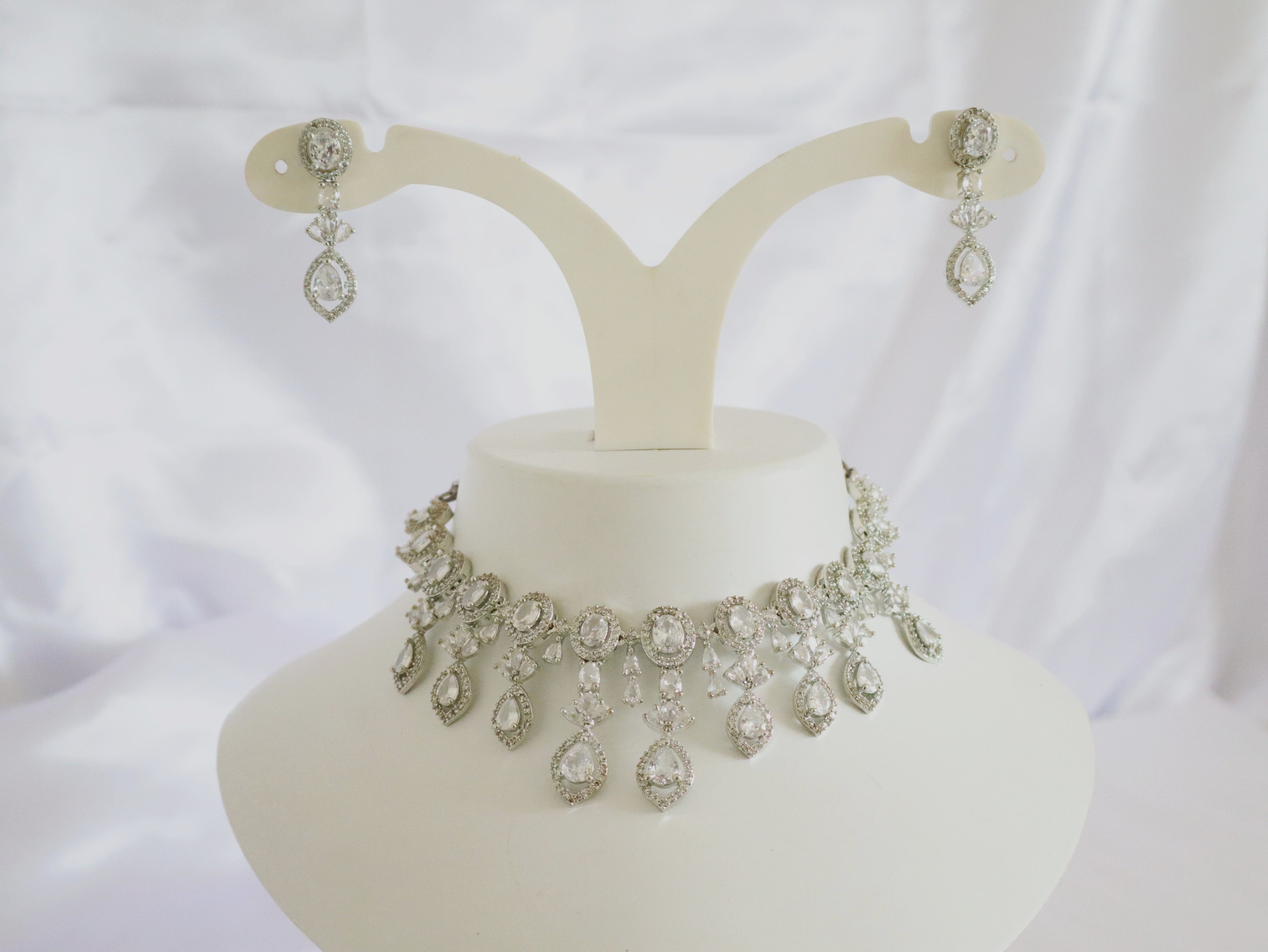 Regal Teardrop Diamond Set