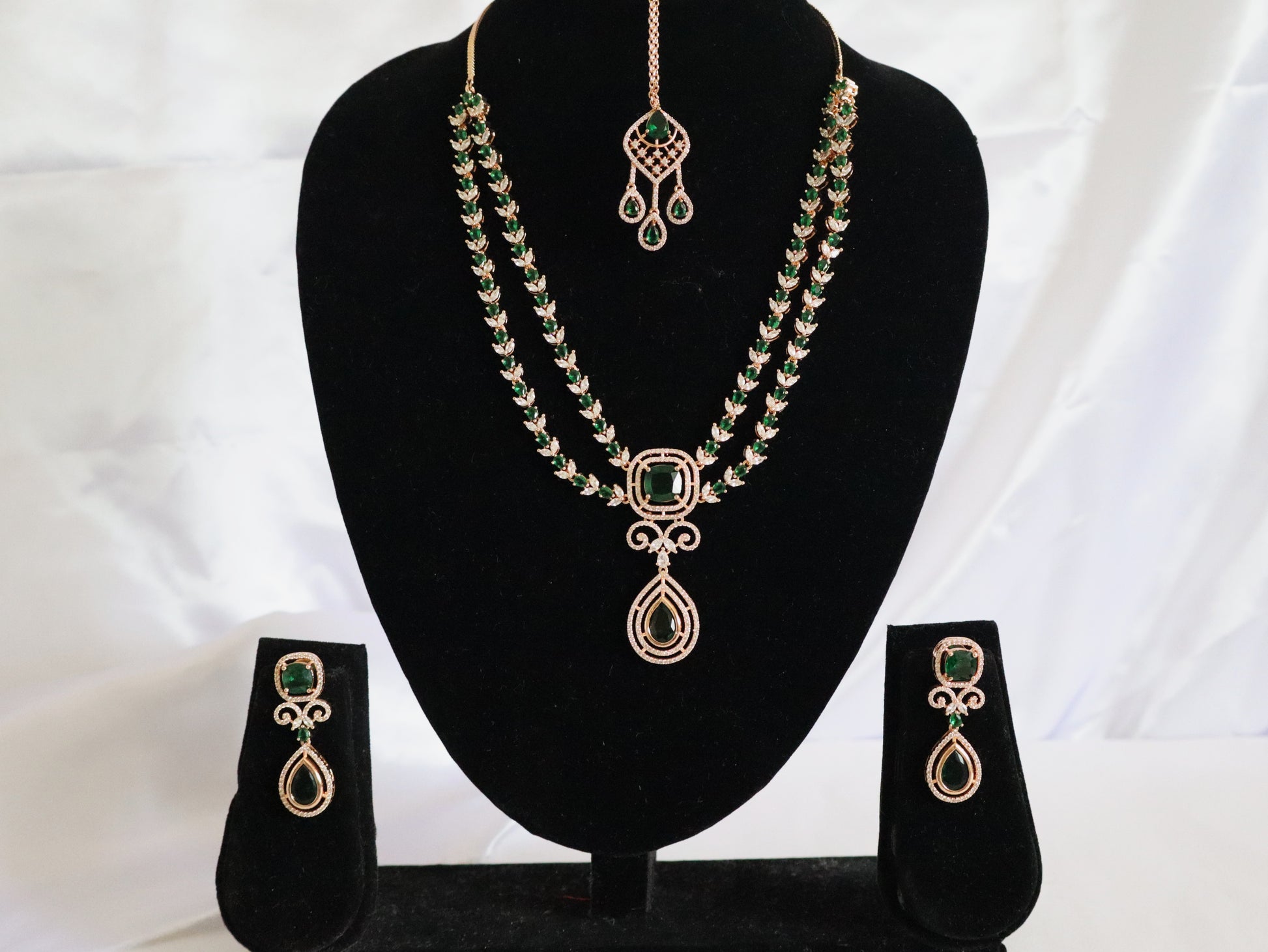 Emerald Grace Bridal Set