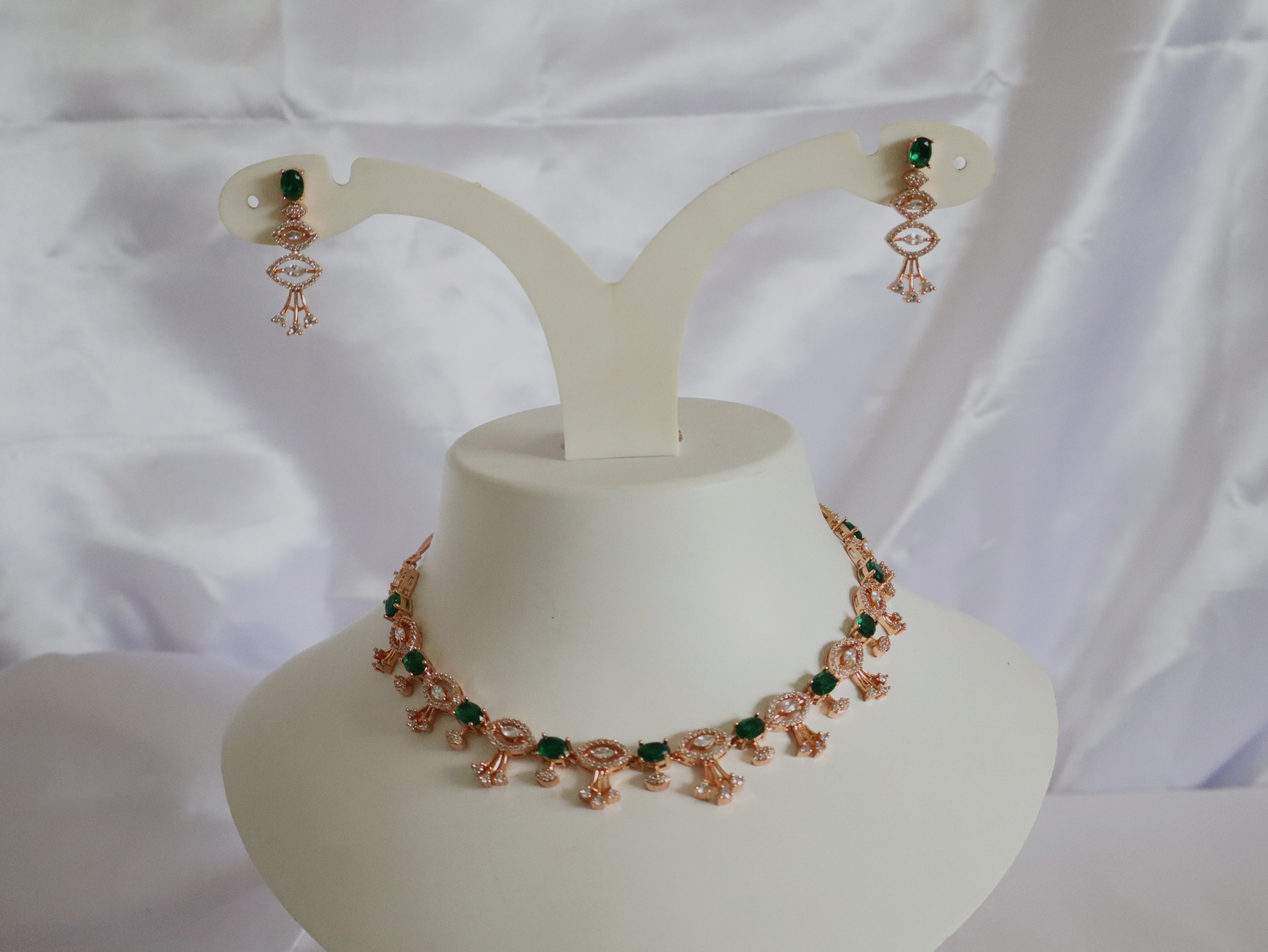 Emerald Elegance Rose Gold Necklace