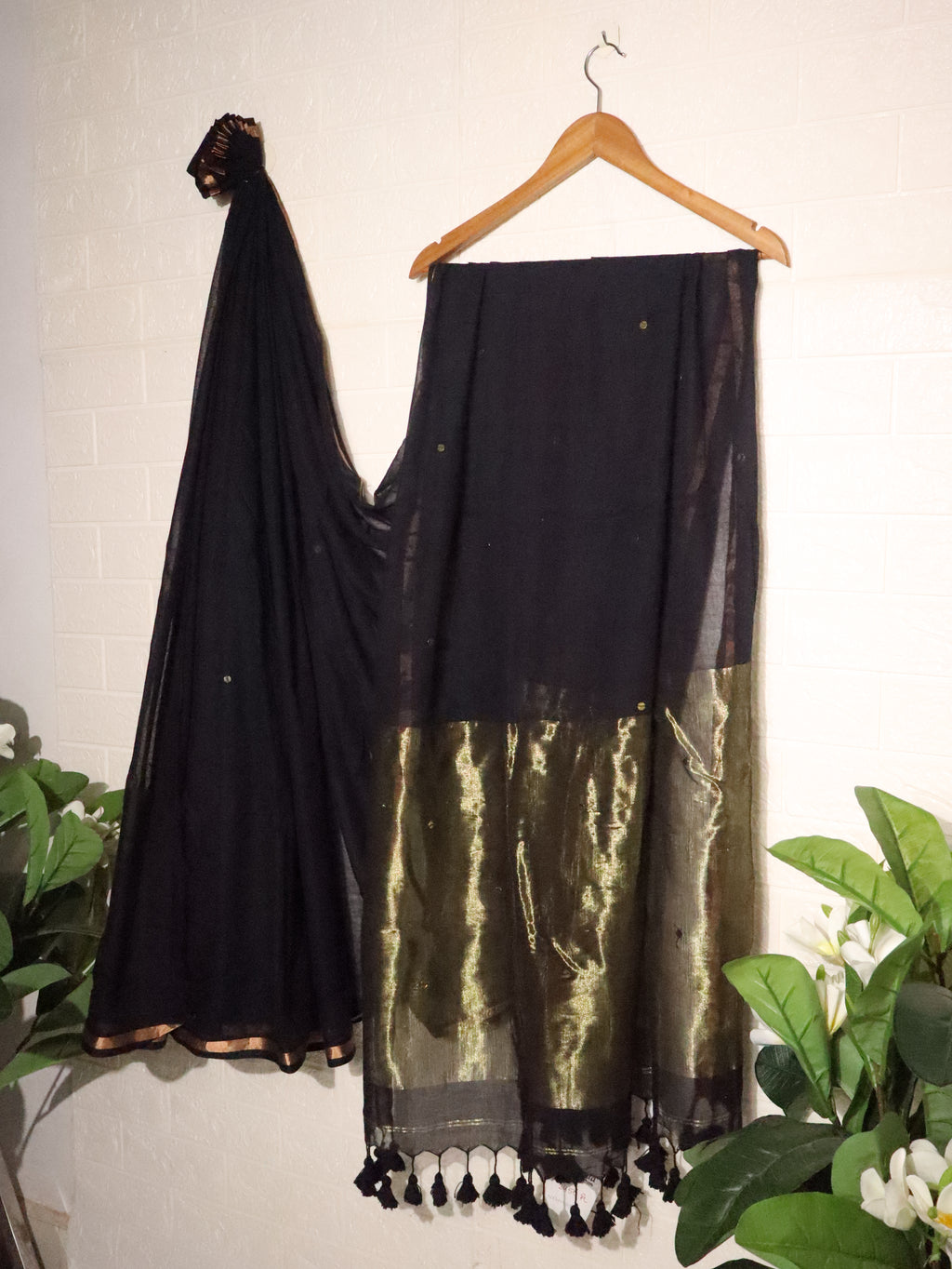 Elegant Black Handloom Saree with Gold Zari Pallu & Tassels