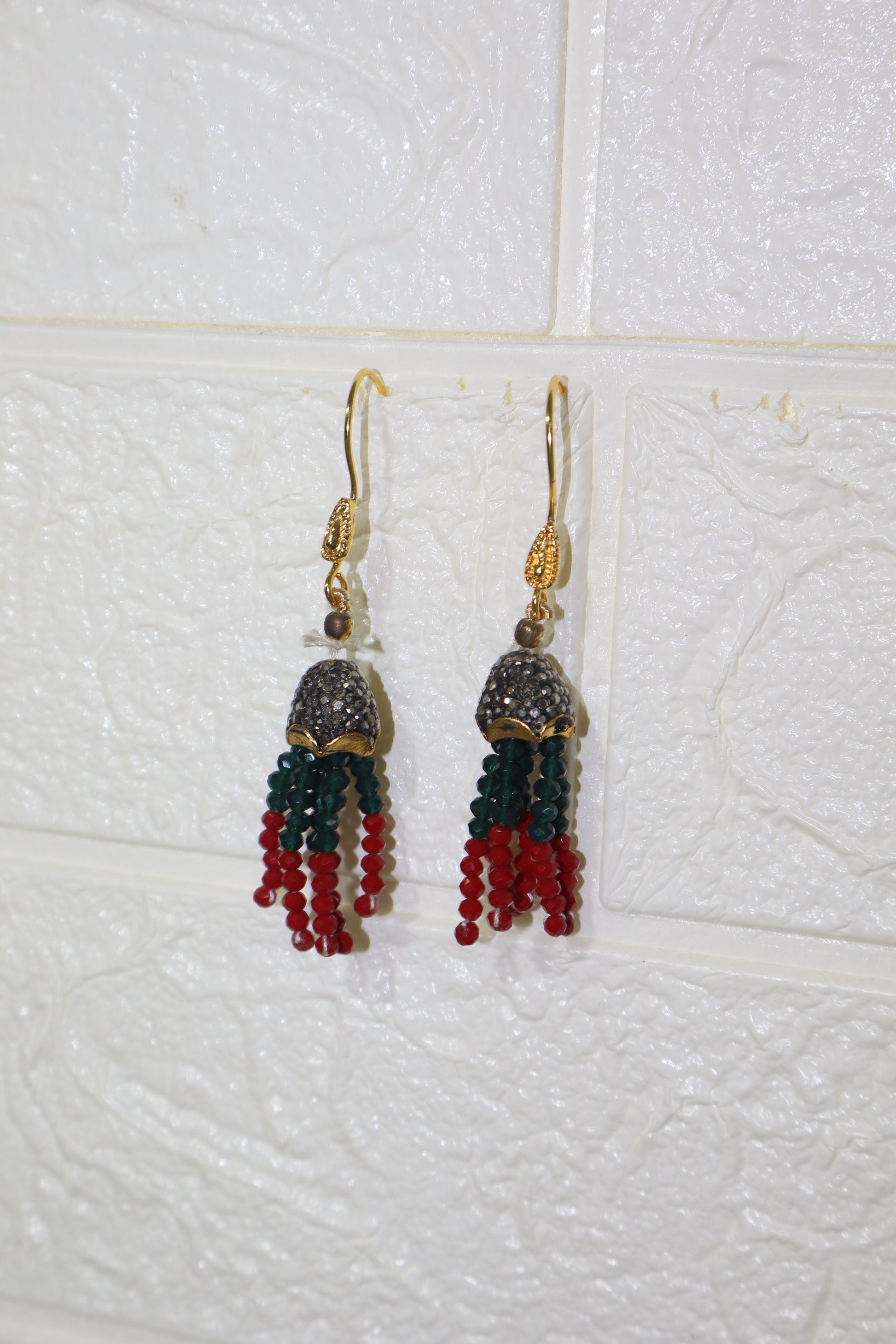 Tricolor Beaded Heritage Necklace Set